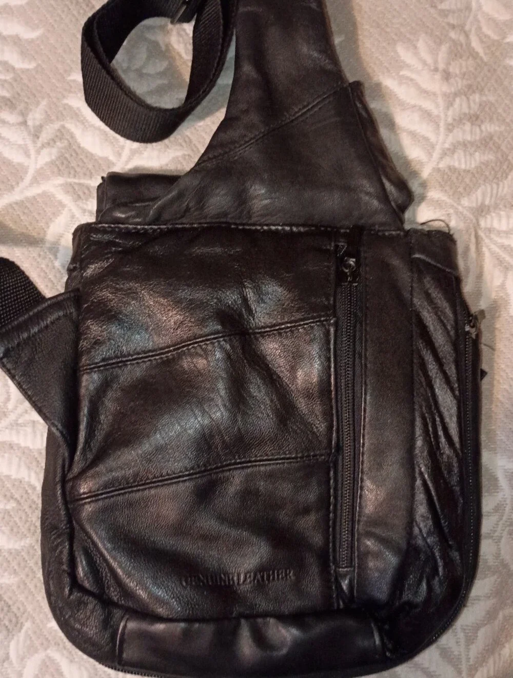 Buxton Black Leather Crossbody Sling Bag